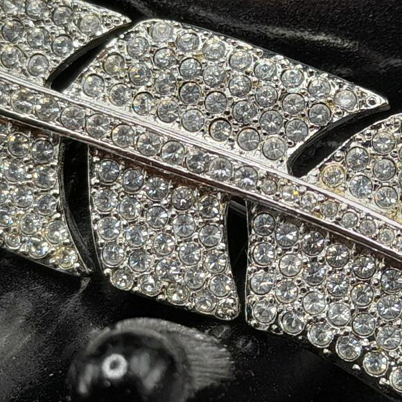Vintage Carolee Feather Brooch, Pave' Rhinestones, Silver Tone, 4 1/4" - Picture 5 of 12